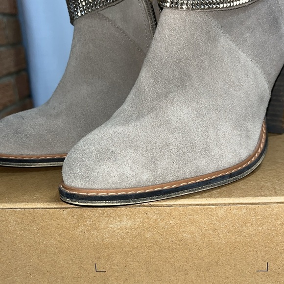 Nine West ZaZa gray suede western studded strap - 8 - Picture 10 of 10